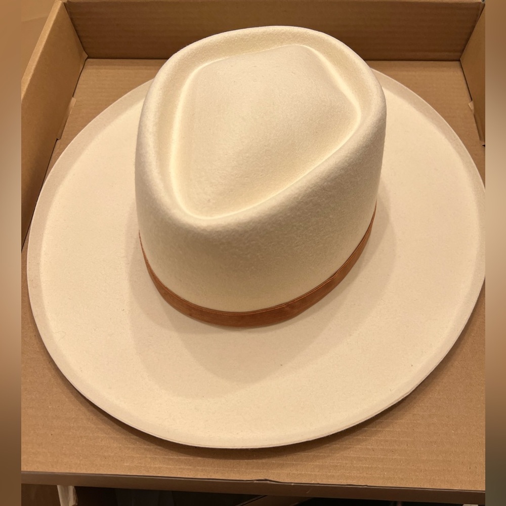 Lack of Color Val Diamond Hat in White, Sz XXL